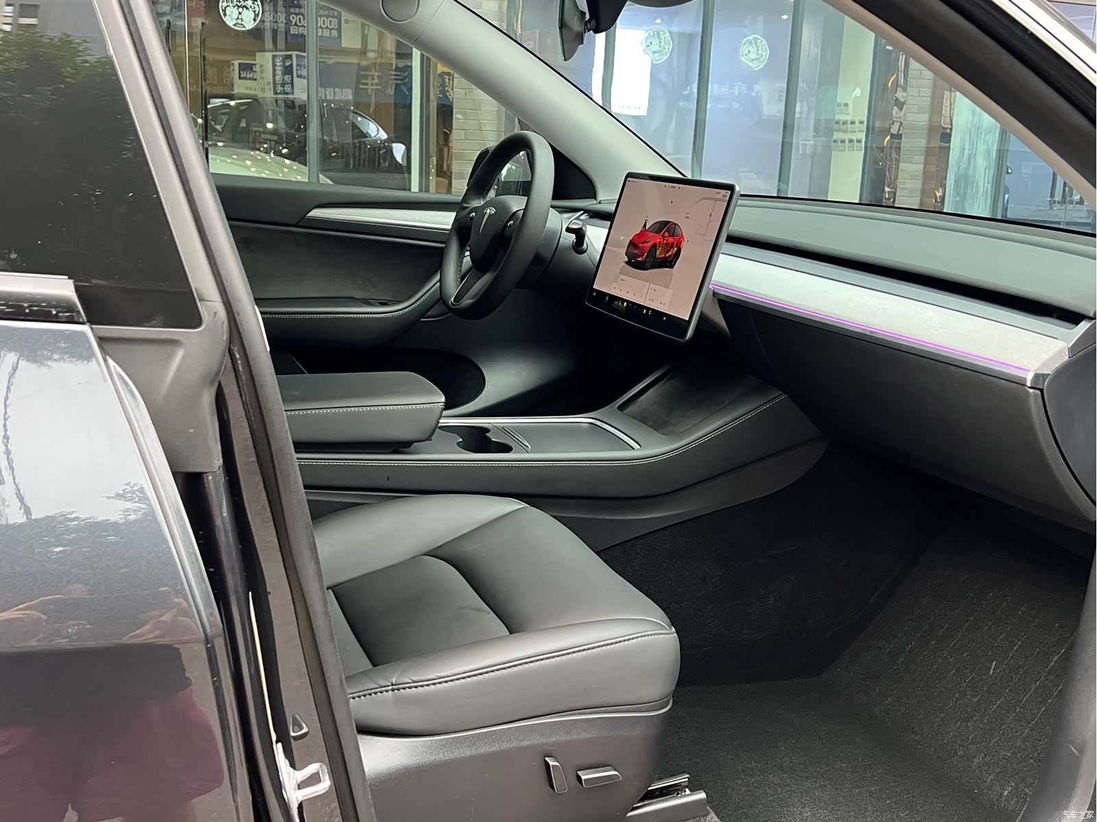Tesla Model Y, 2024 все фото