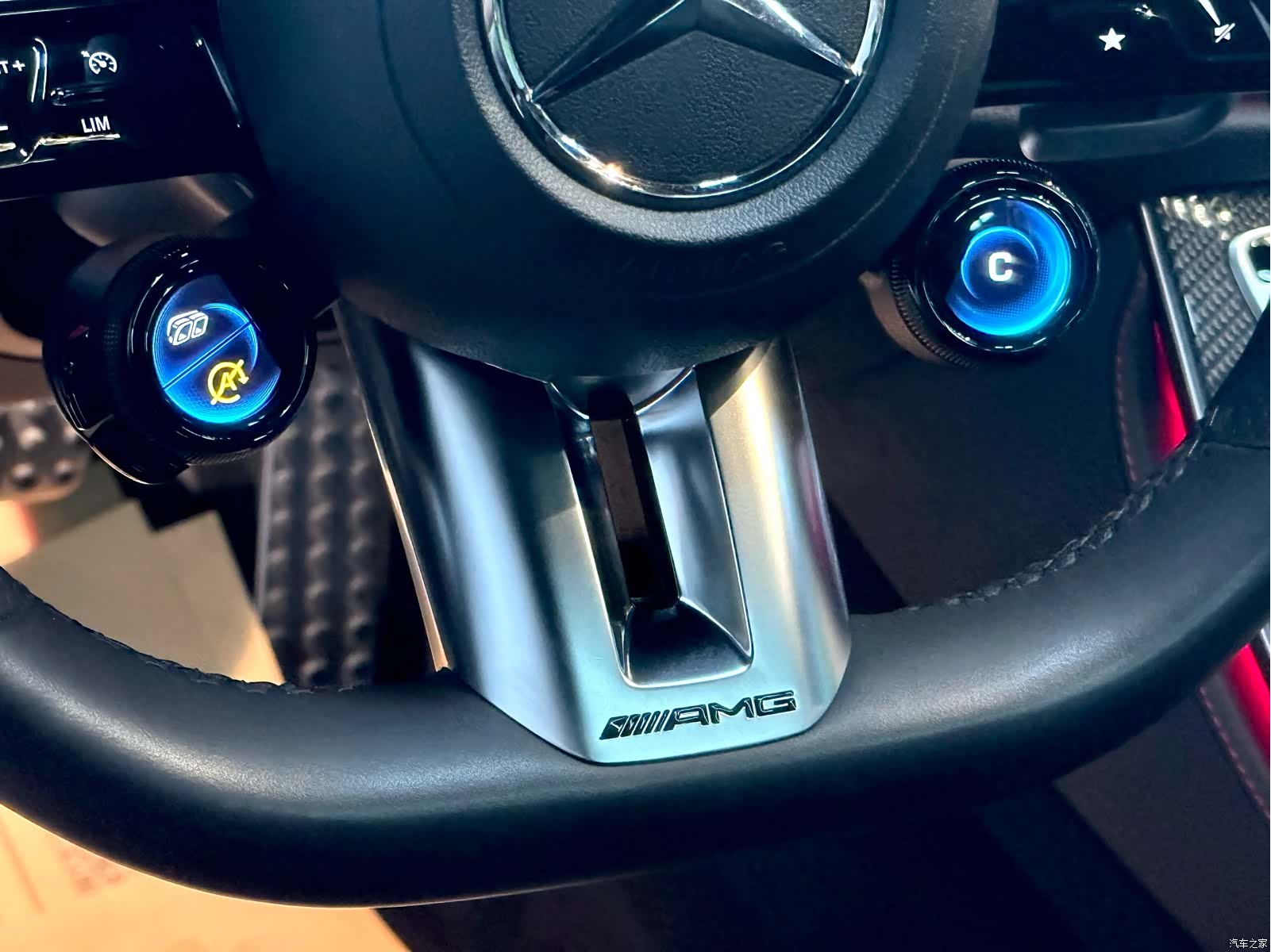Mercedes-Benz E-Class, 2023 16