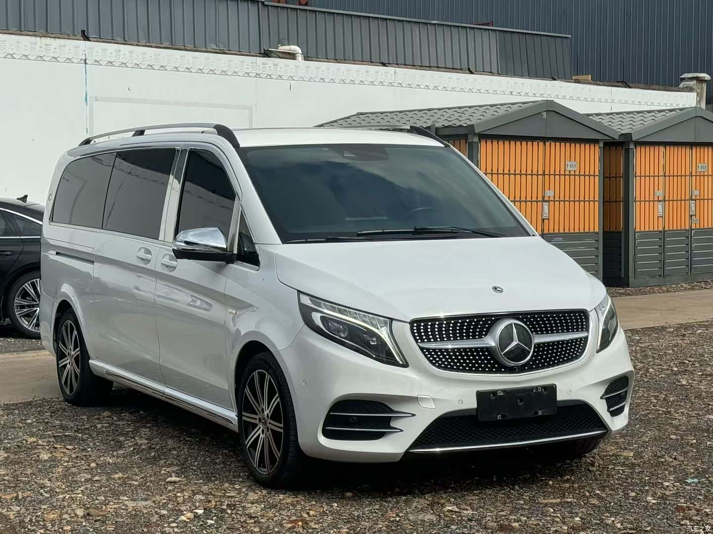 Mercedes-Benz V-Class, 2022 3