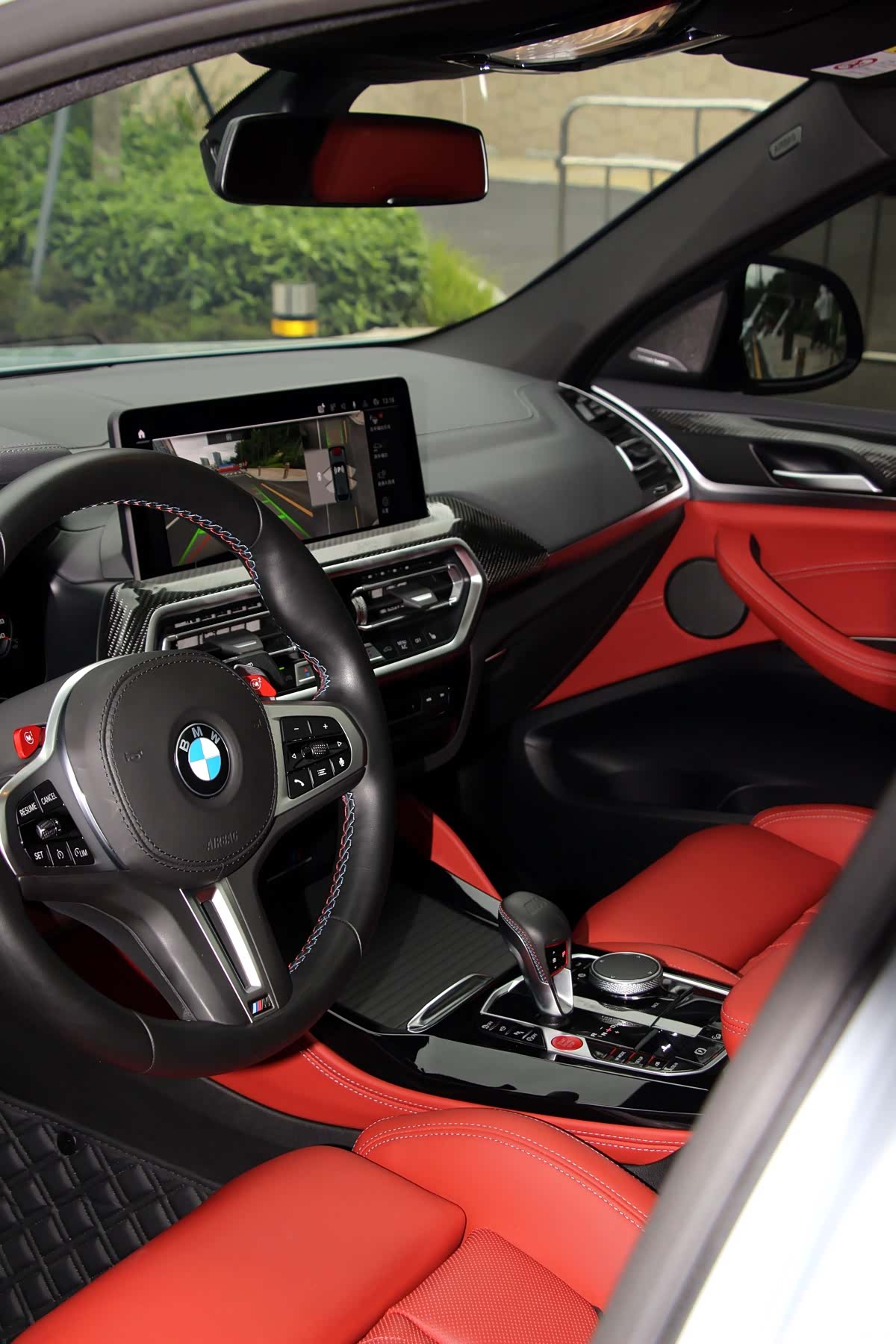 BMW X4, 2025 все фото