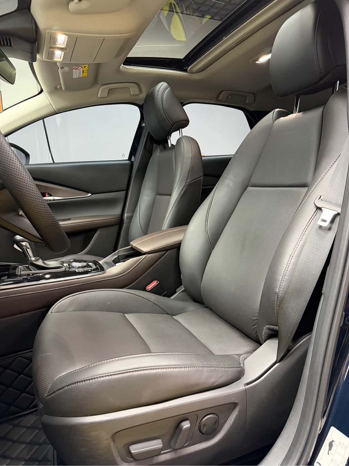 Mazda CX-30, 2021 11