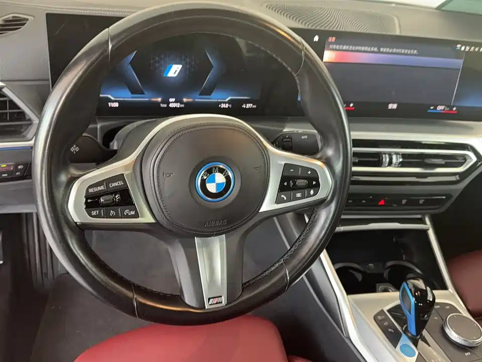 BMW i4