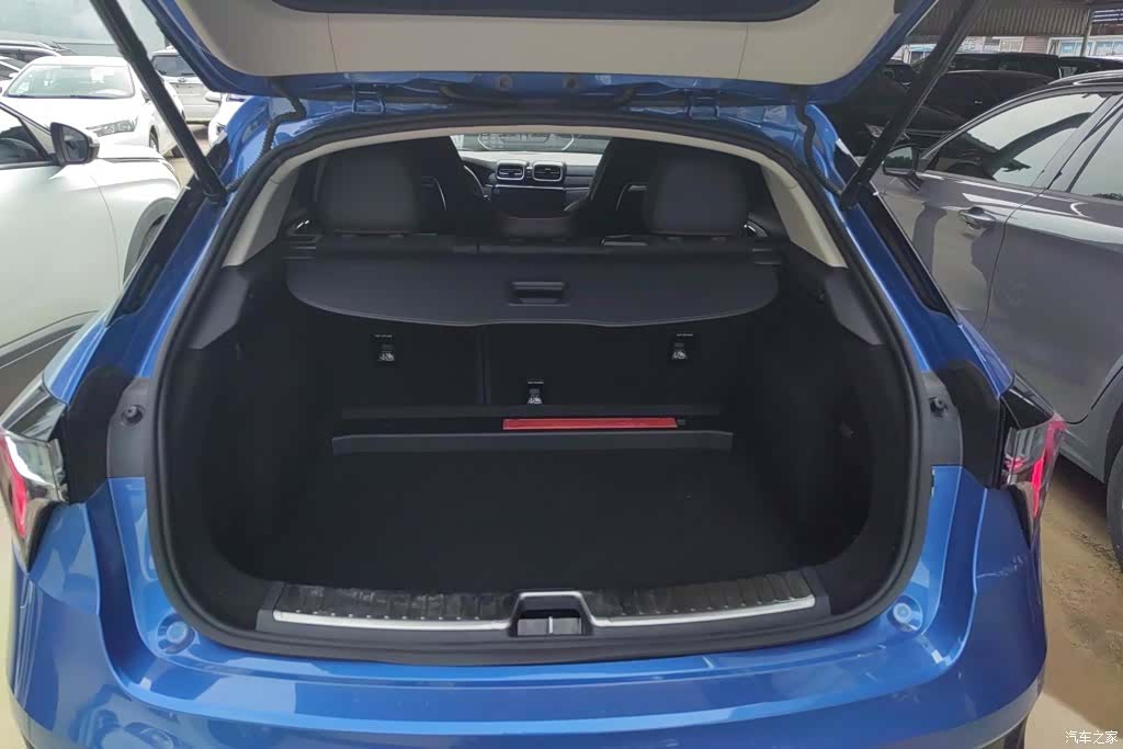 Lynk & Co 01, 2019 4