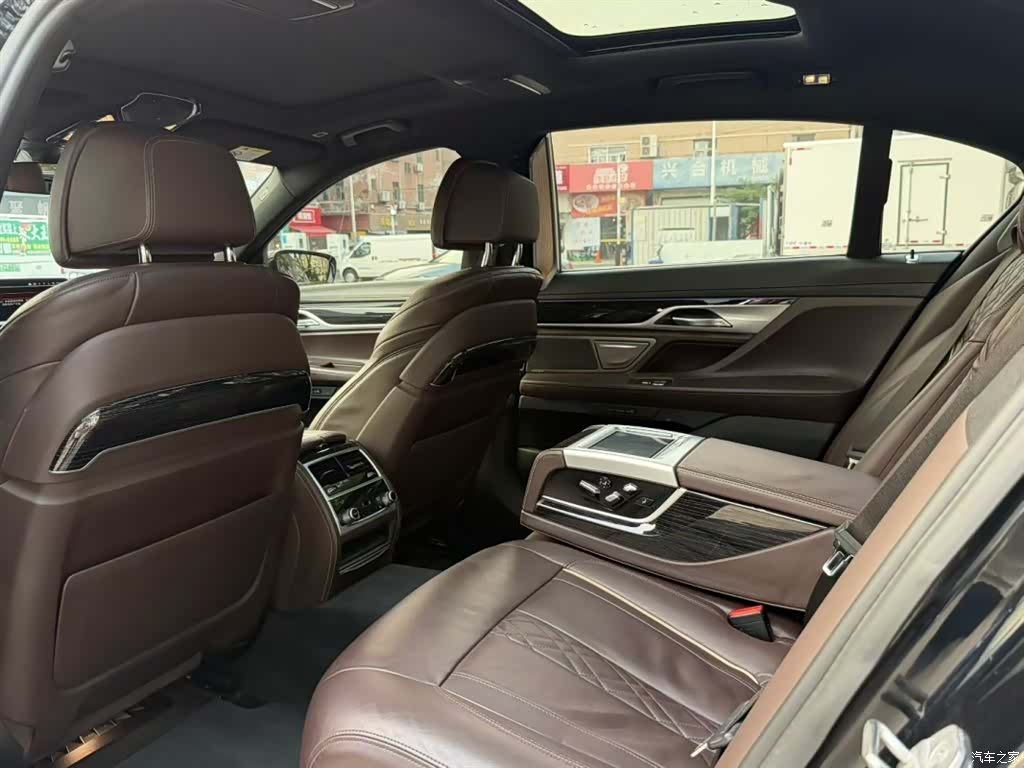 BMW 7 Series, 2022 6