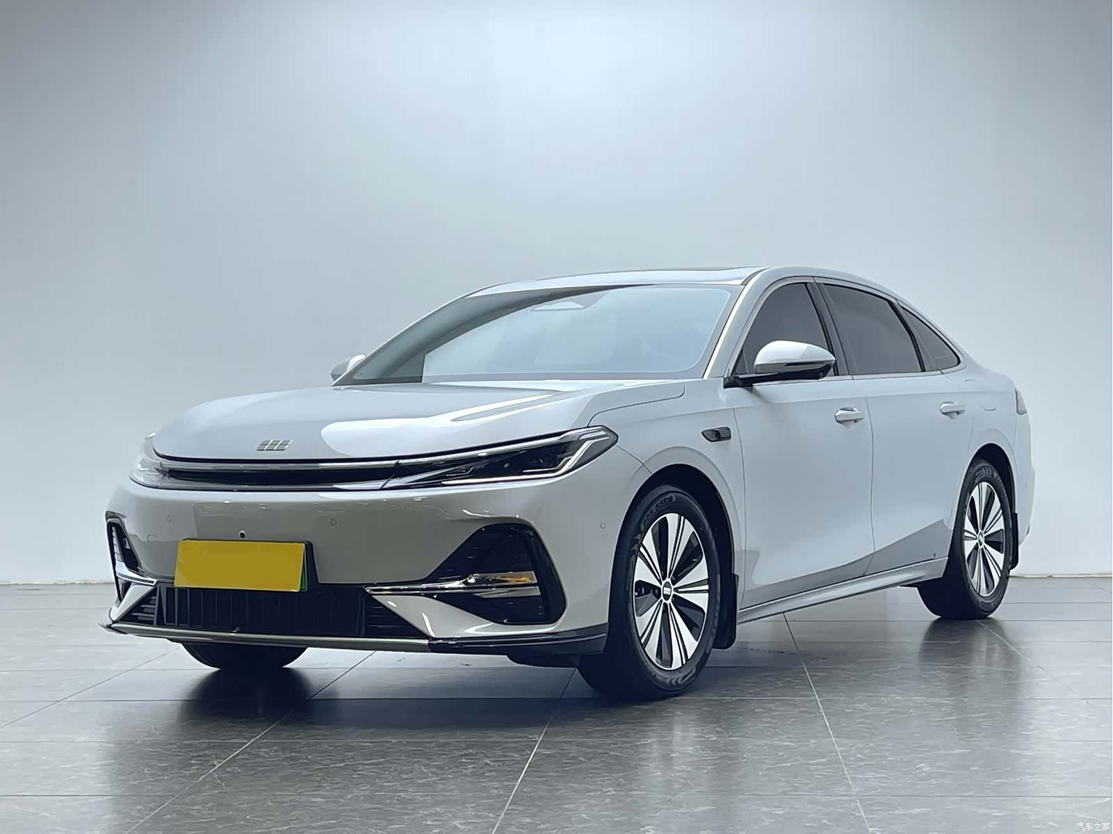 Geely A7, 2025 1