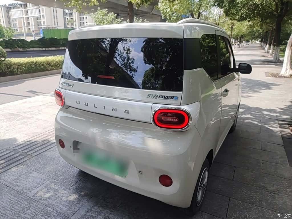 Wuling MINIEV, 2024 7