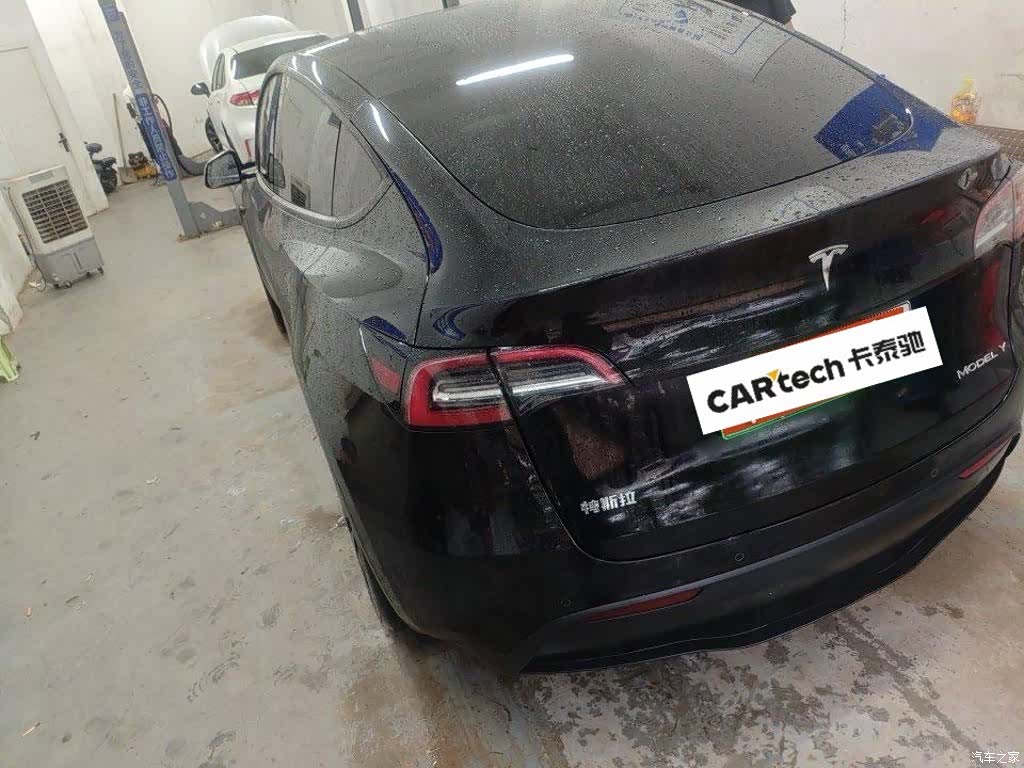 Tesla Model Y, 2024 7
