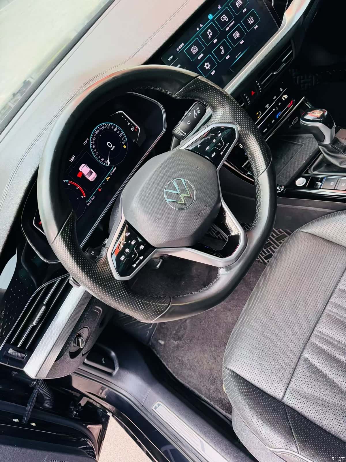 Volkswagen Passat, 2022 4