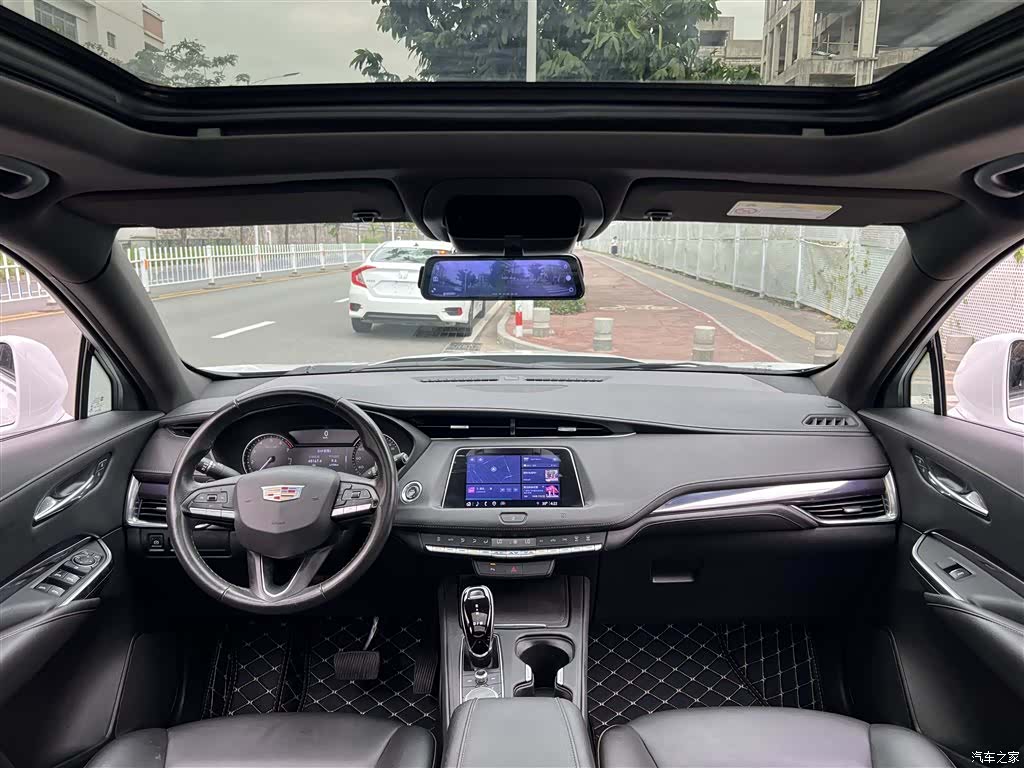 Cadillac XT4, 2021 13