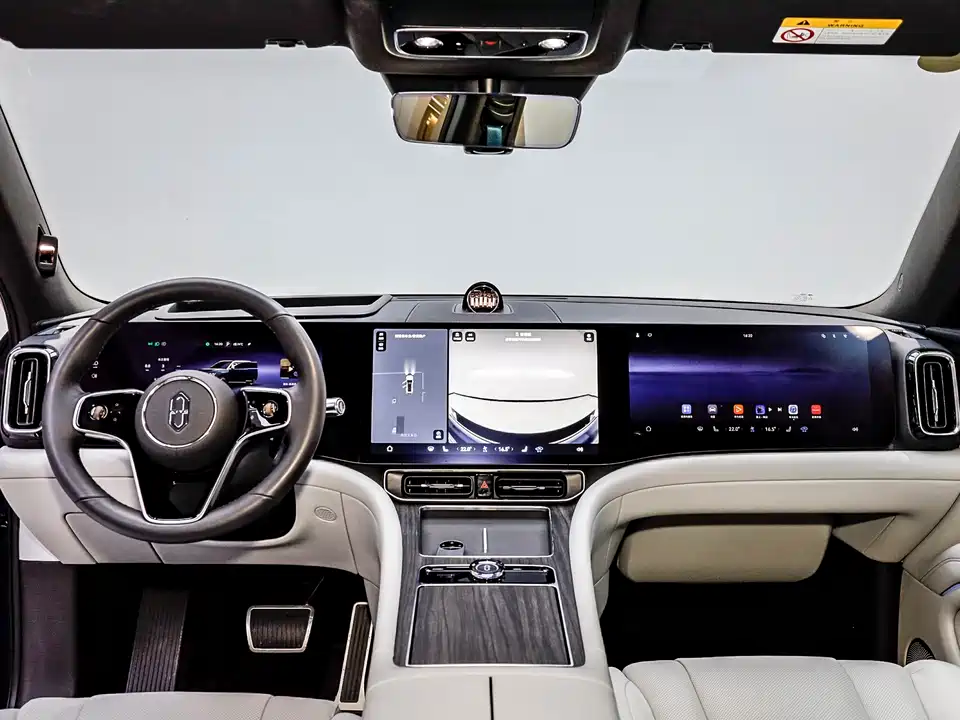 AITO Ask the world M9