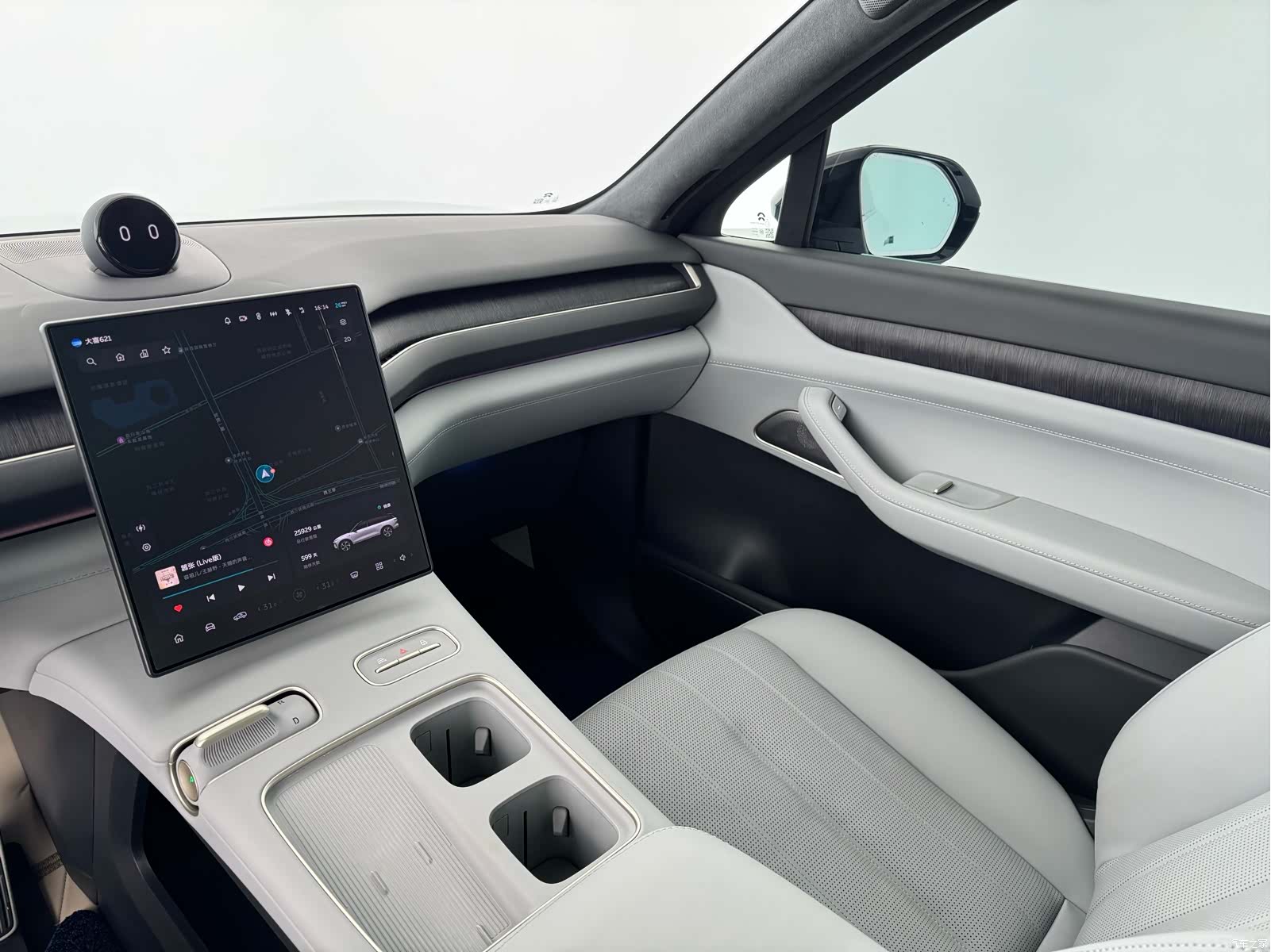 NIO ES8, 2024 6
