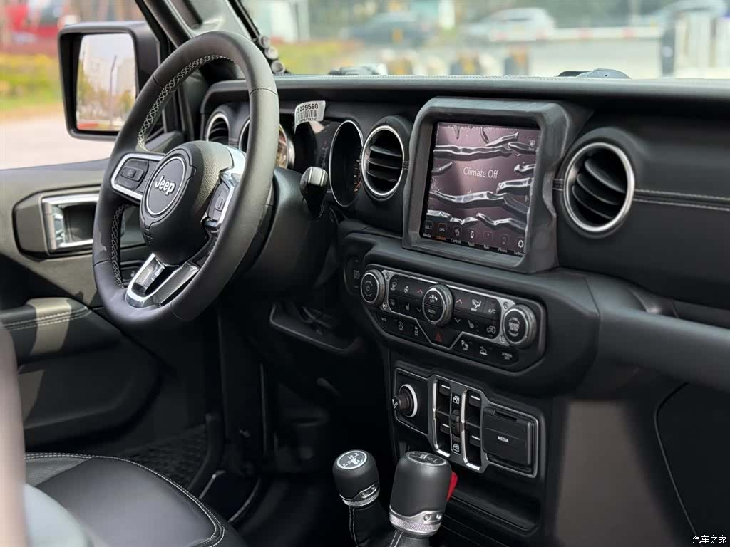 Jeep Gladiator, 1900 17