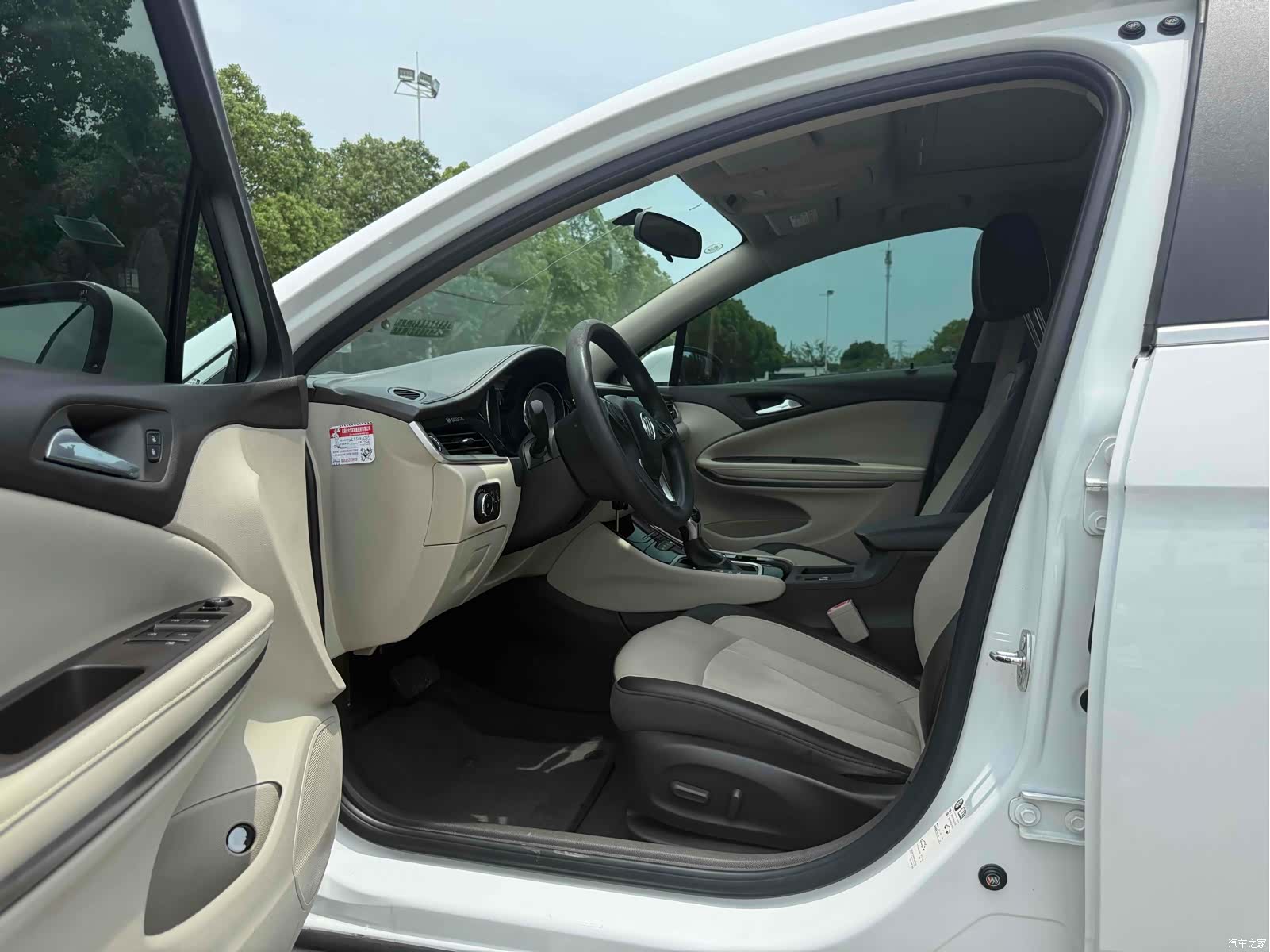 Buick Verano, 2015 8