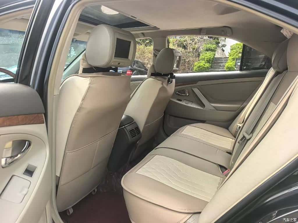 Toyota Camry, 2011 6