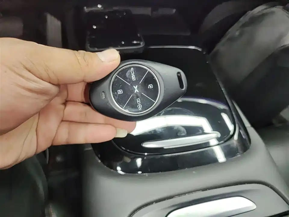 XPENG P7