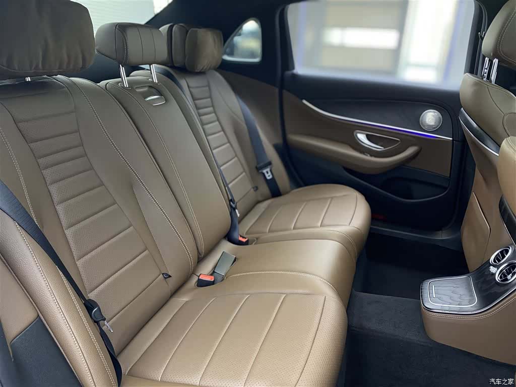 Mercedes-Benz E-Class, 2020 13