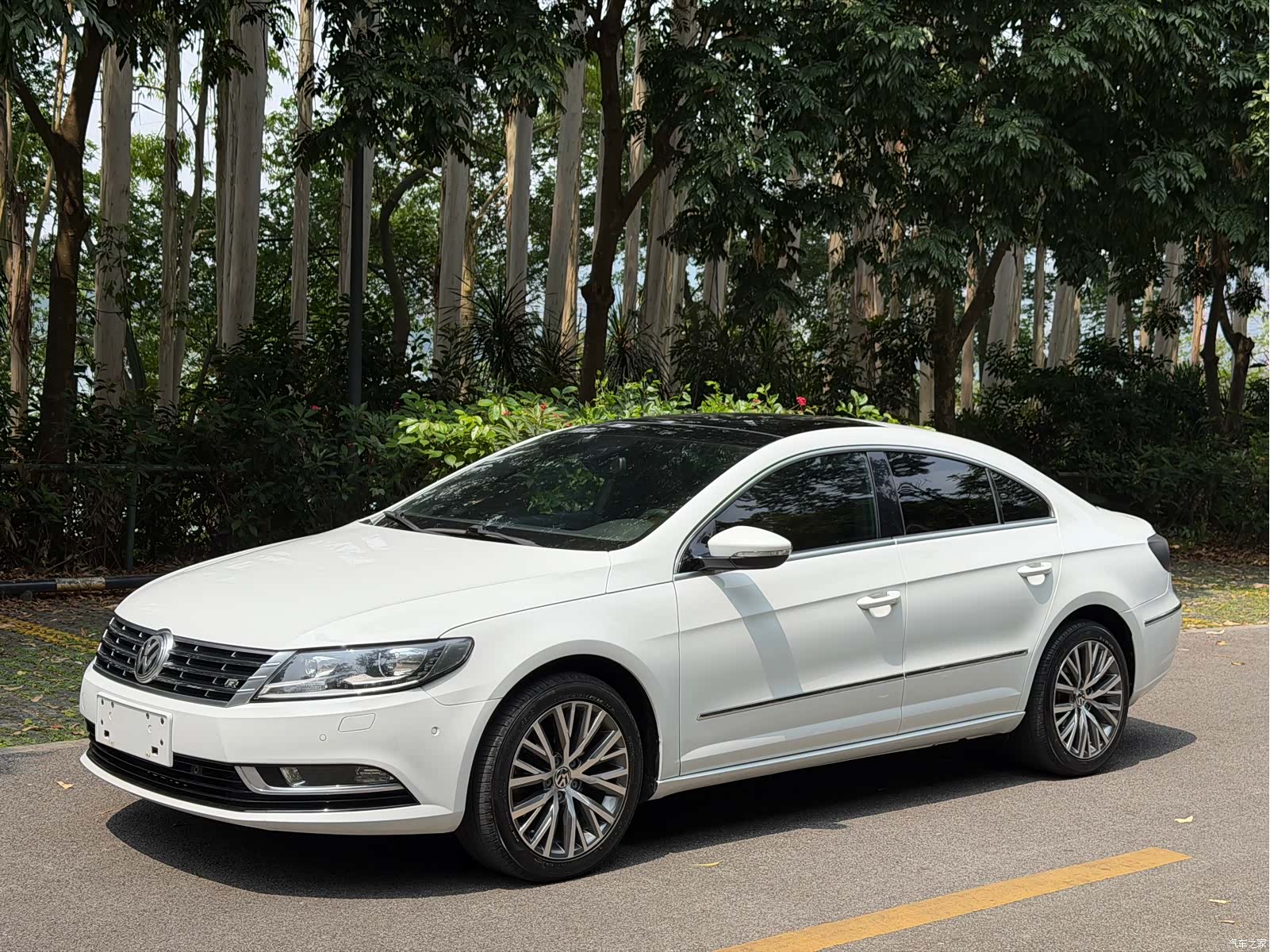 Volkswagen CC, 2014 1