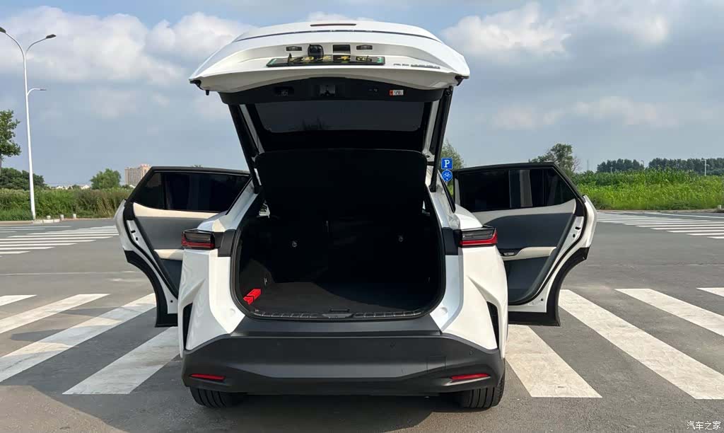 Lexus RZ, 2023 20