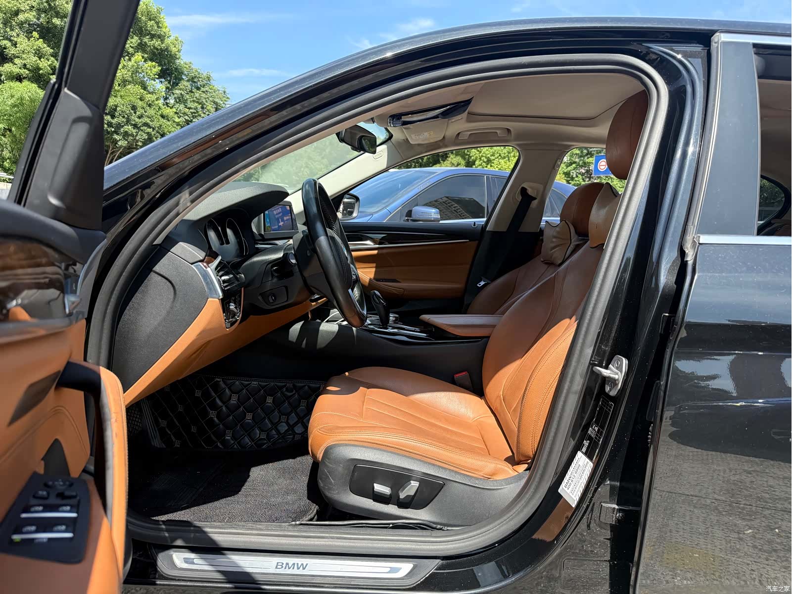 BMW 5 Series, 2017 все фото