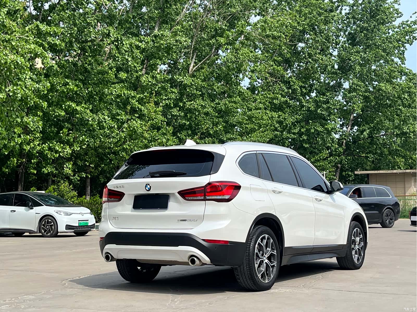 BMW X1, 2020 все фото