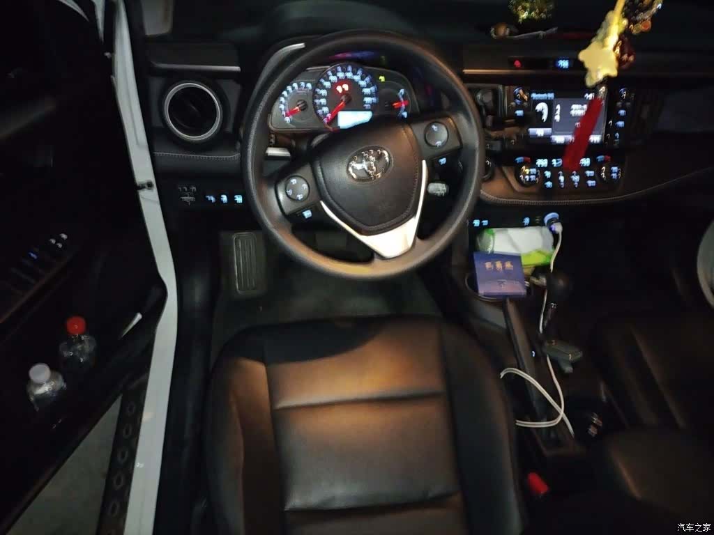 Toyota RAV4, 2018 3