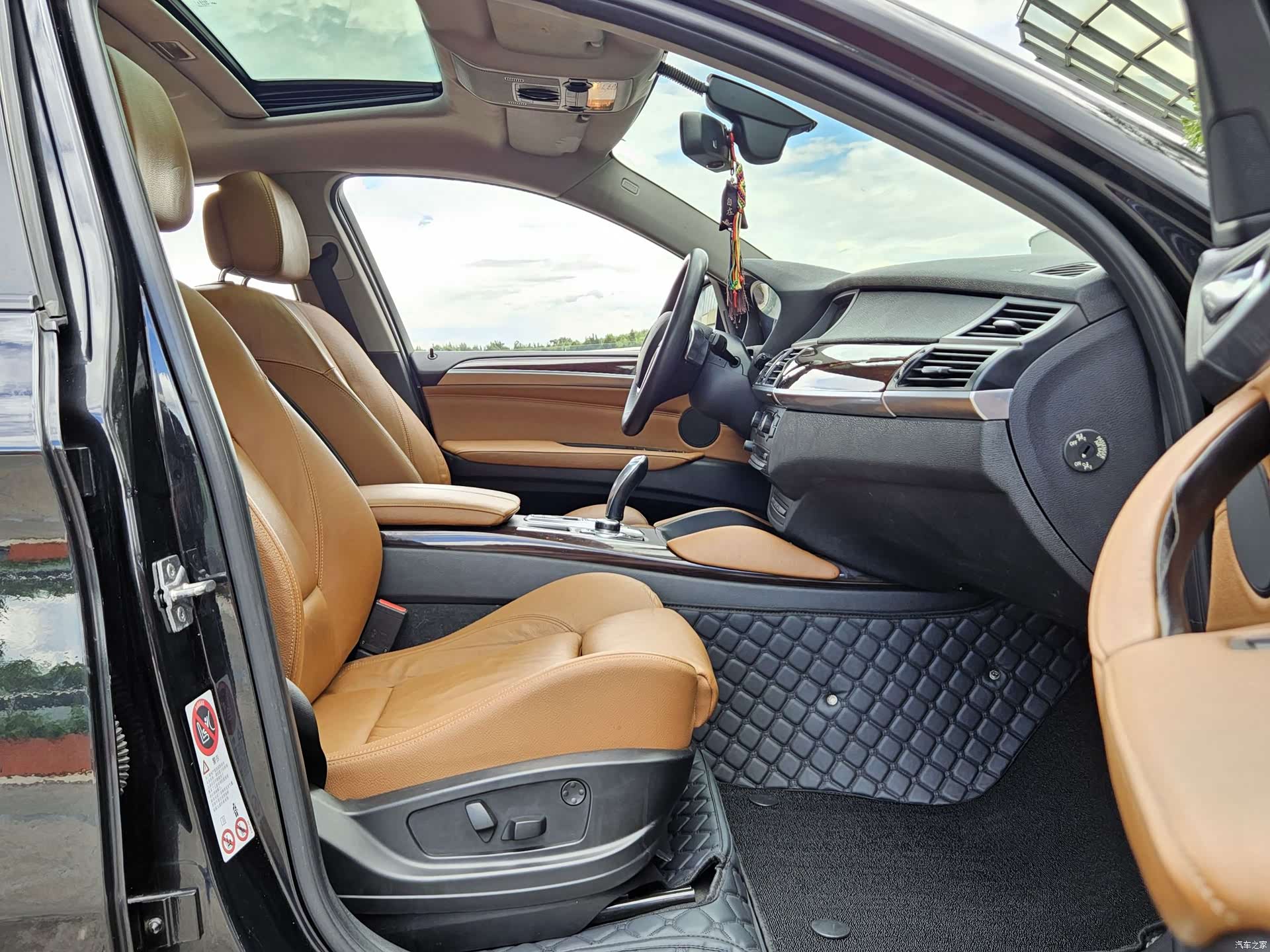 BMW X6, 2011 9
