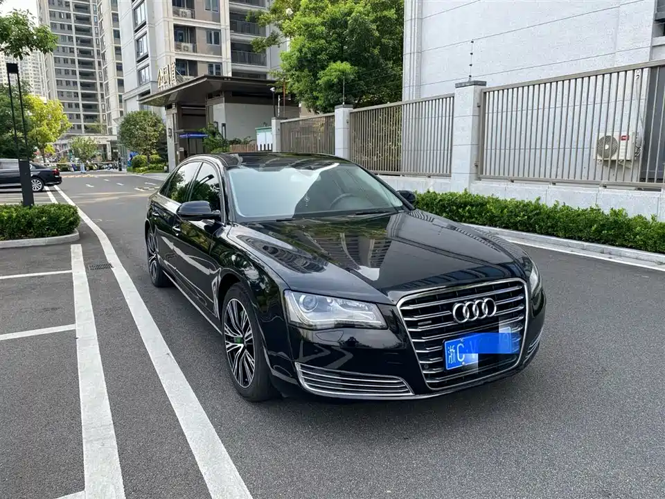 Audi A8