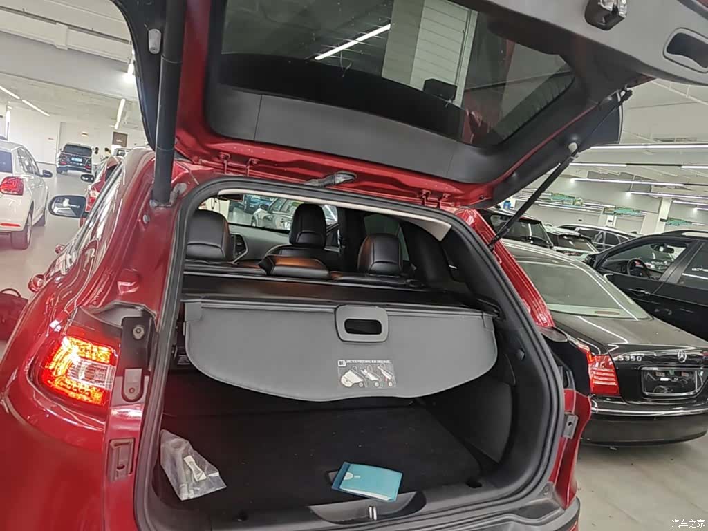 Jeep Cherokee, 2015 19