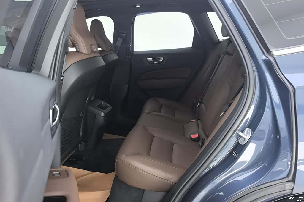 Volvo XC60, 2024 11