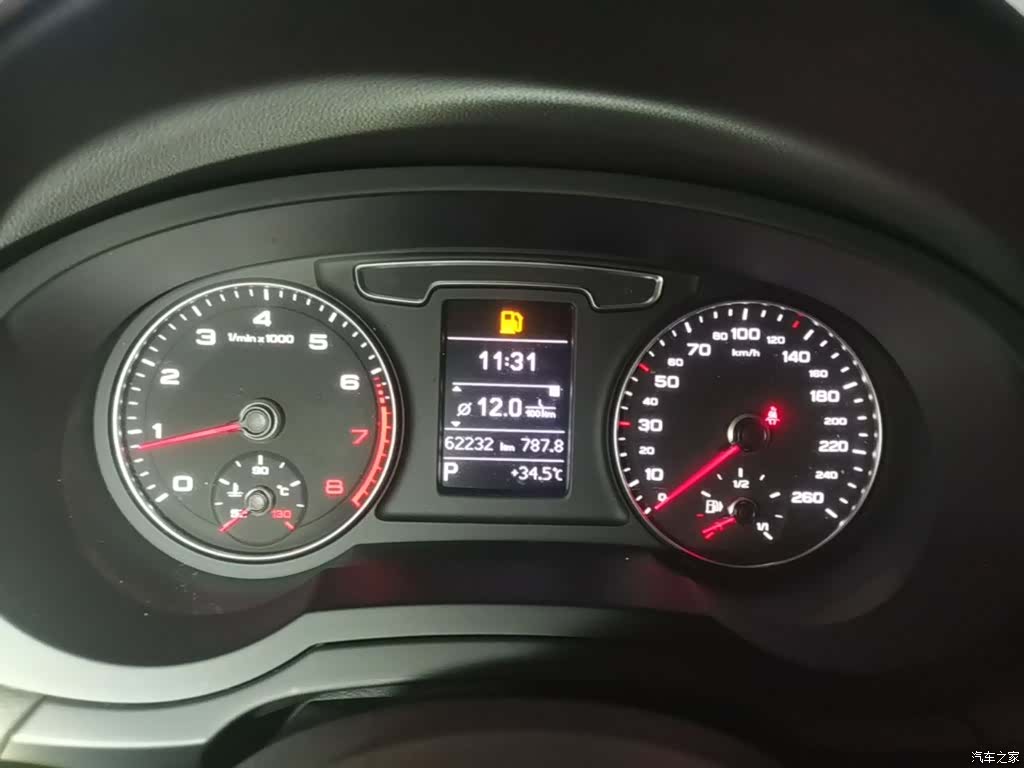 Audi Q3, 2018 12