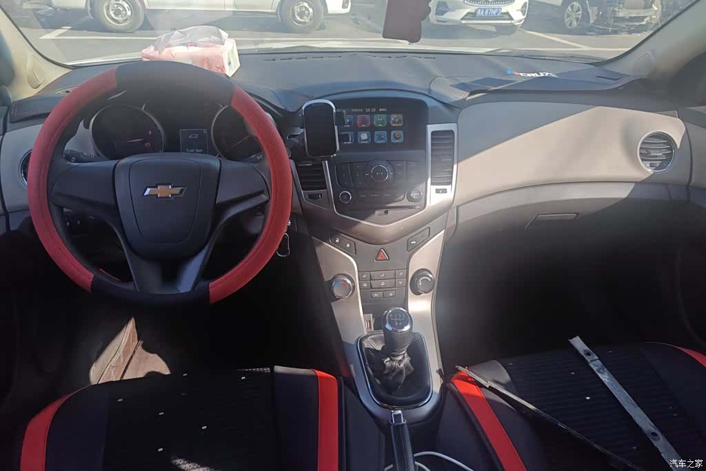 Chevrolet SL, 2015 12