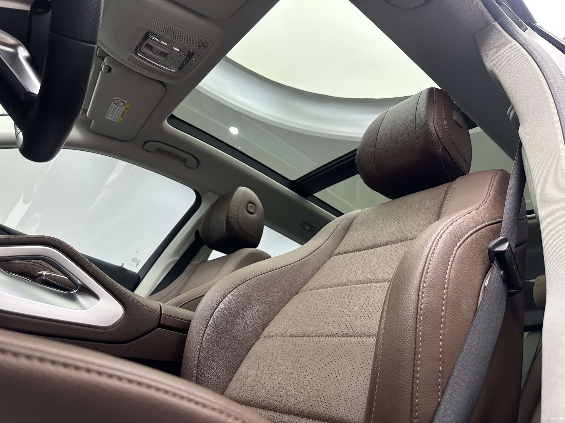 Mercedes-Benz GLS, 2024 14