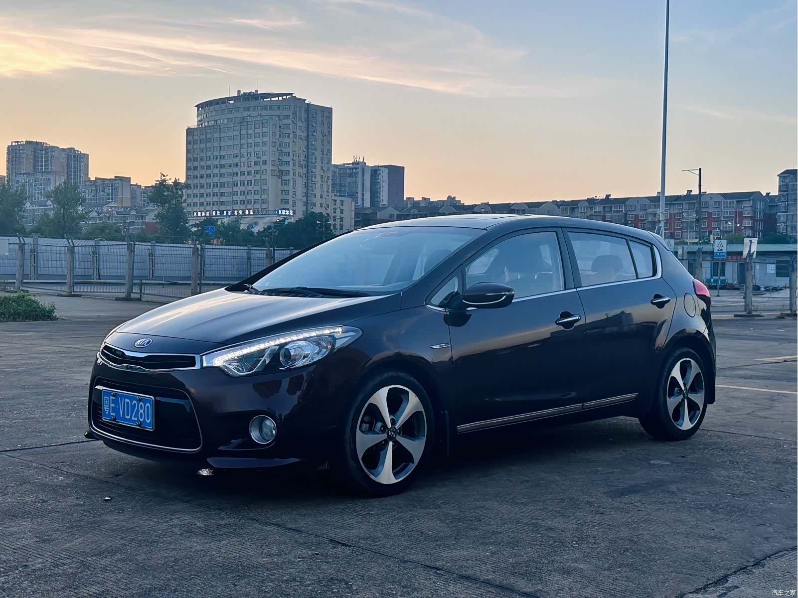 Kia K3, 2015 3