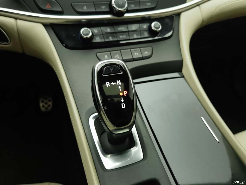 Buick LaCrosse, 2017 13