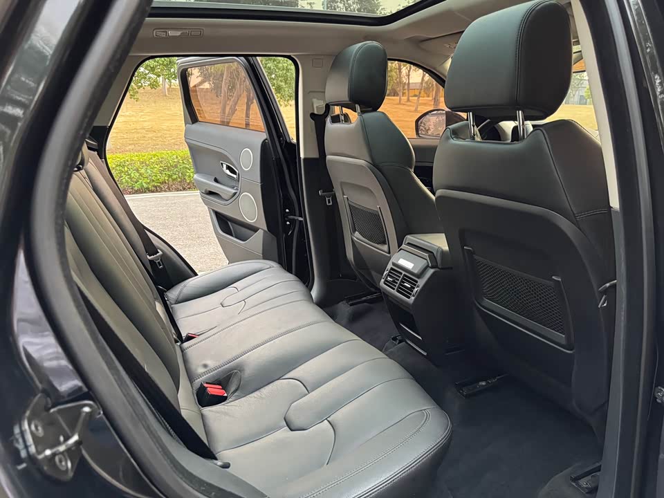 Land Rover Range Rover Aurora