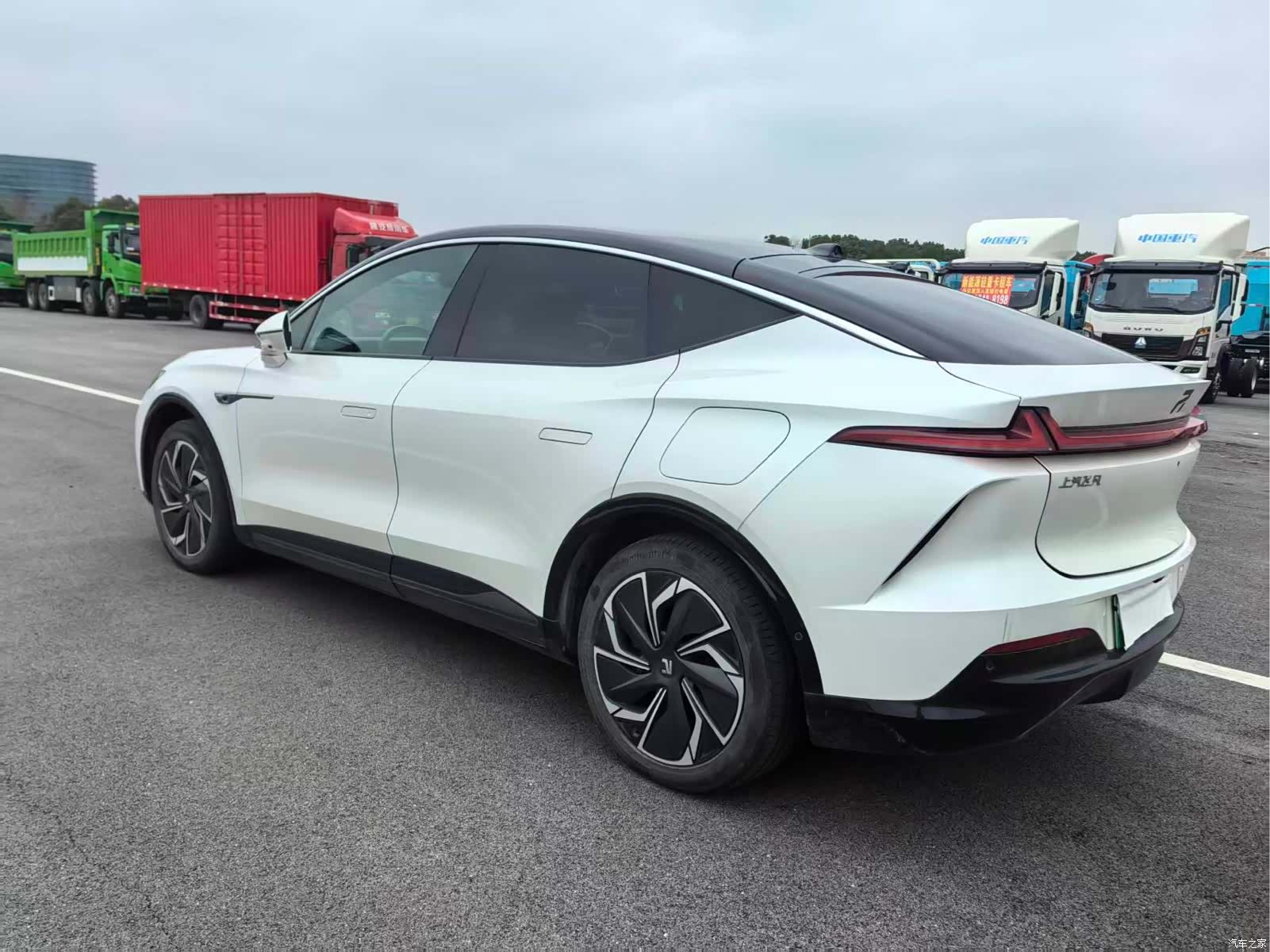Rising Auto R7, 2023 8