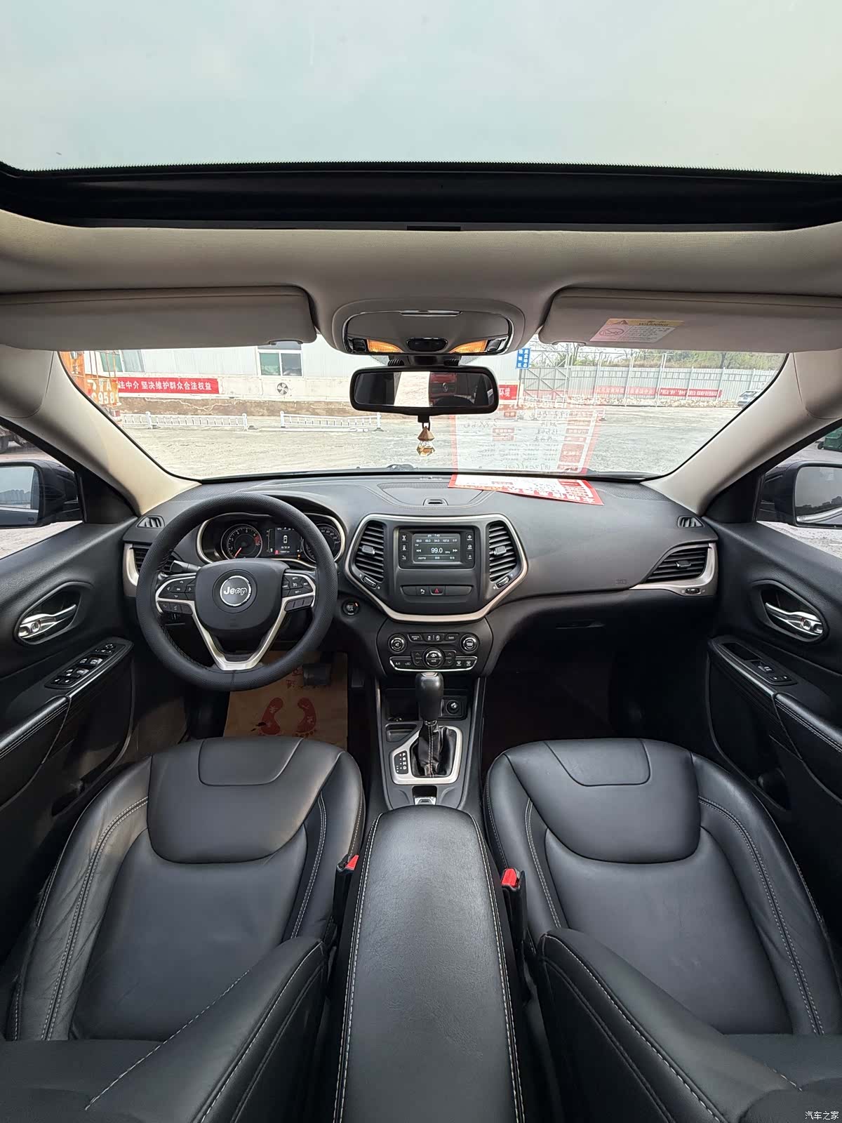 Jeep Cherokee, 2017 14