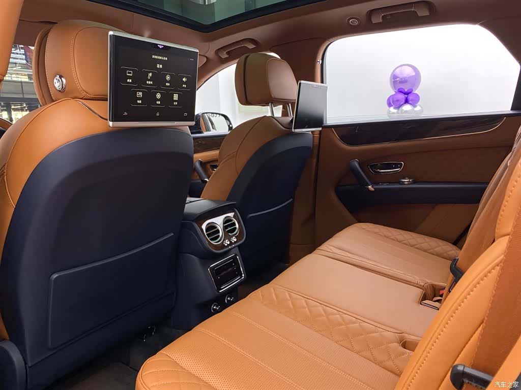Bentley Bentayga, 2018 7