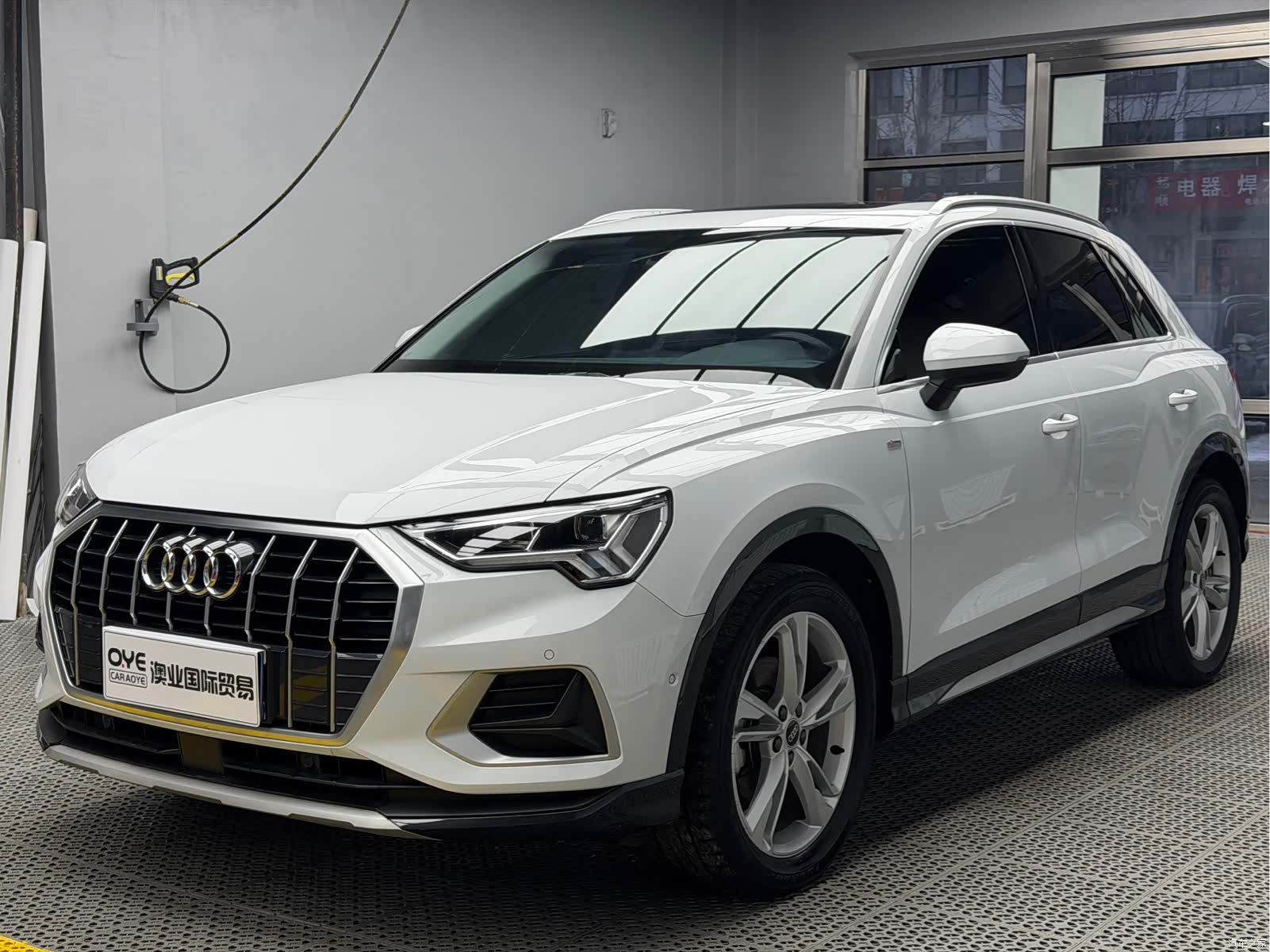 Audi Q3, 2022 1
