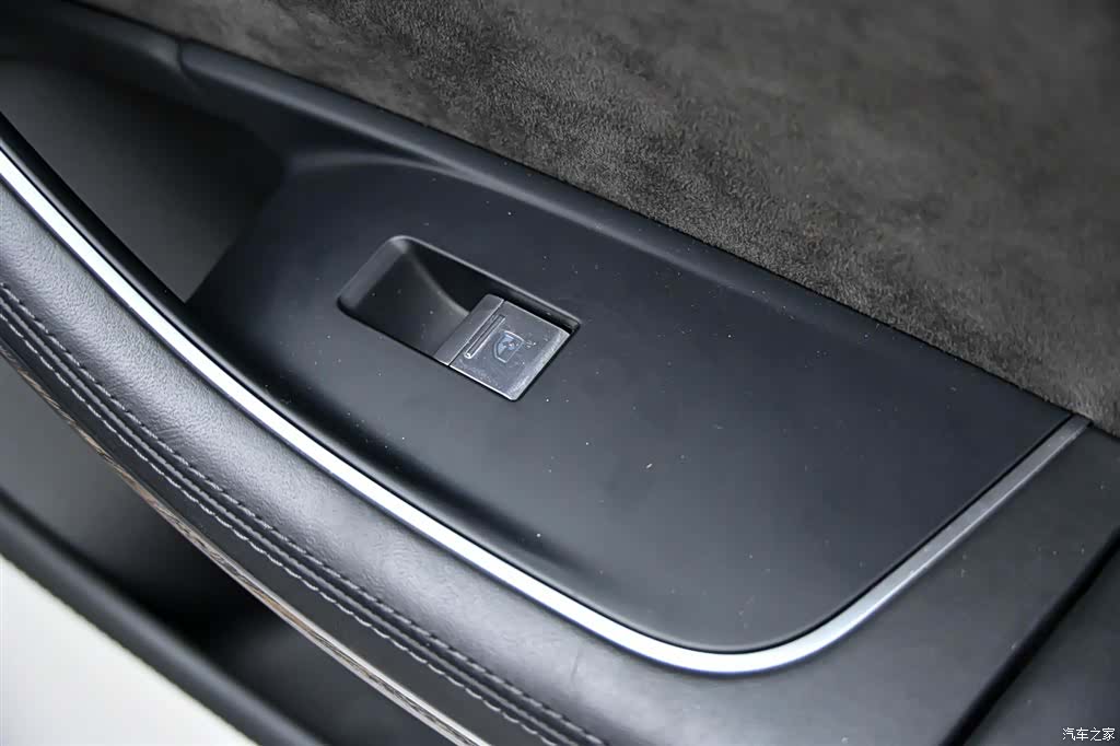 Audi A8L, 2020 31