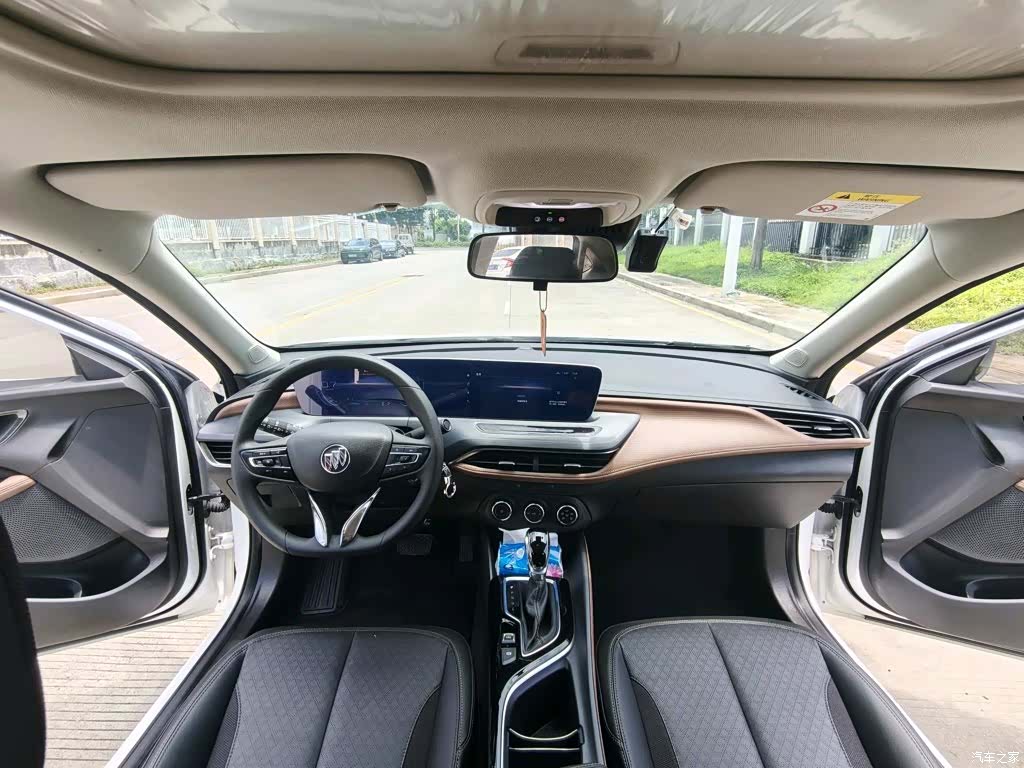 Buick Verano, 2022 4