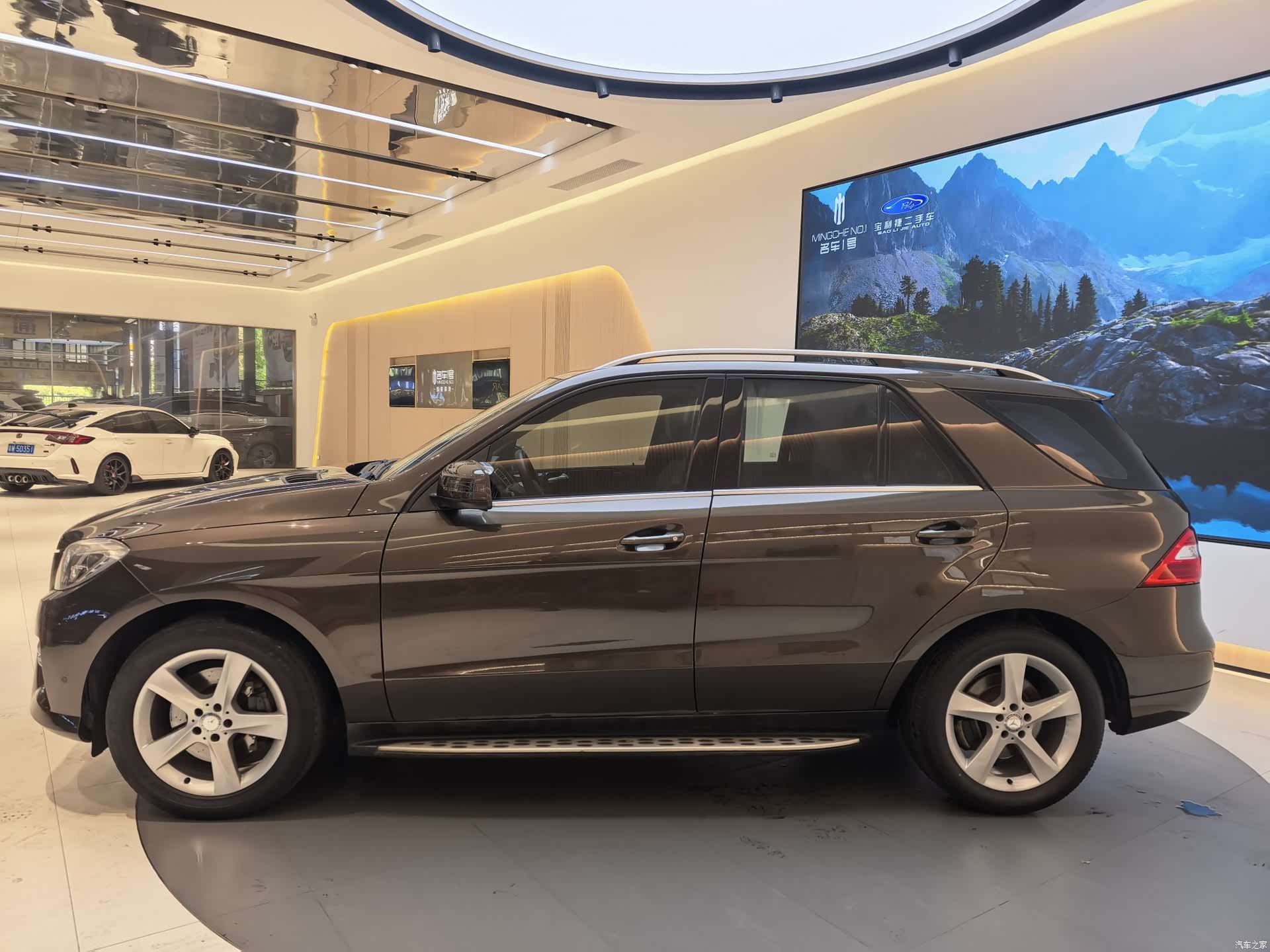 Mercedes-Benz M-Class, 2015 7