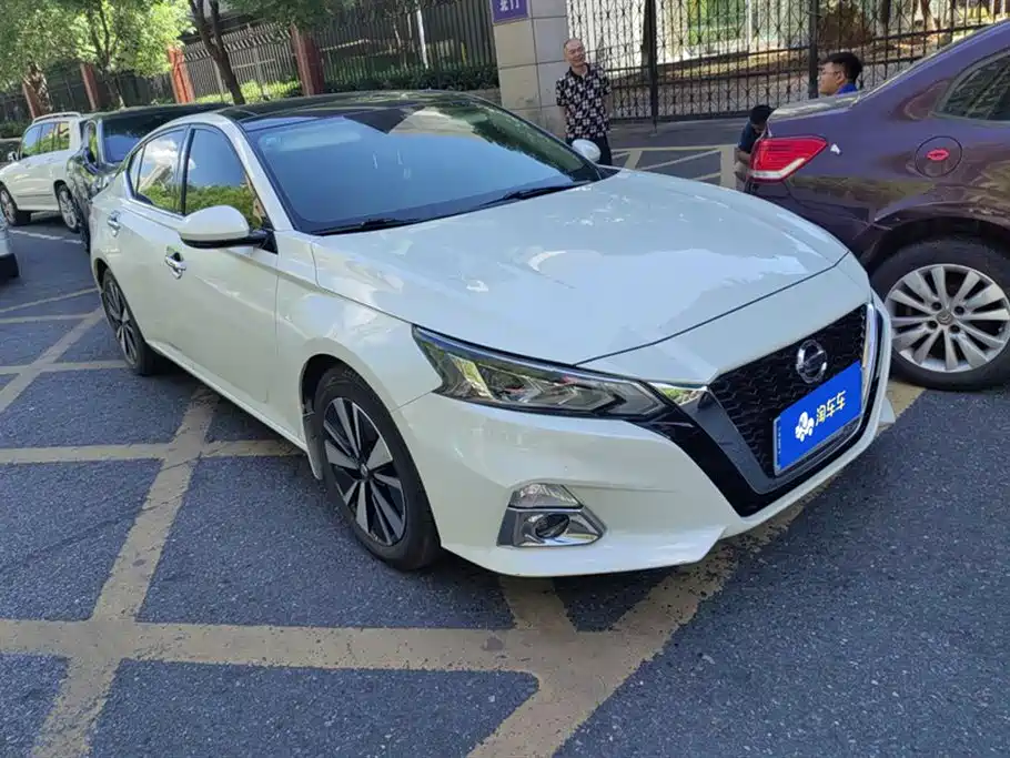 Nissan Teana