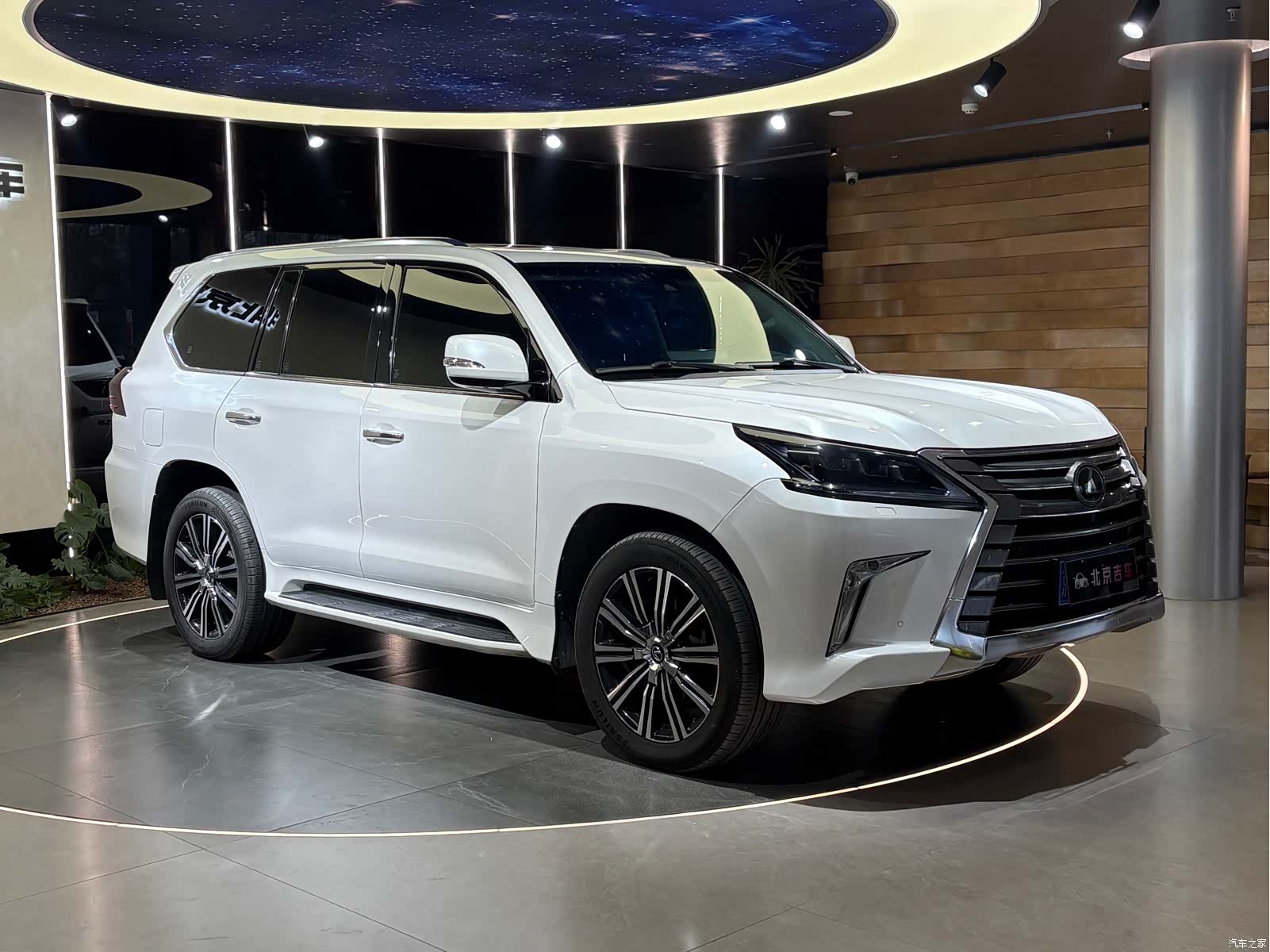 Lexus LX, 2018 3