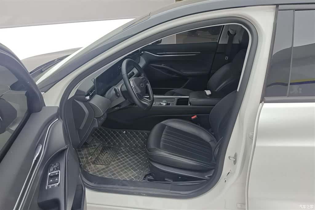 Ford Mondeo, 2024 9