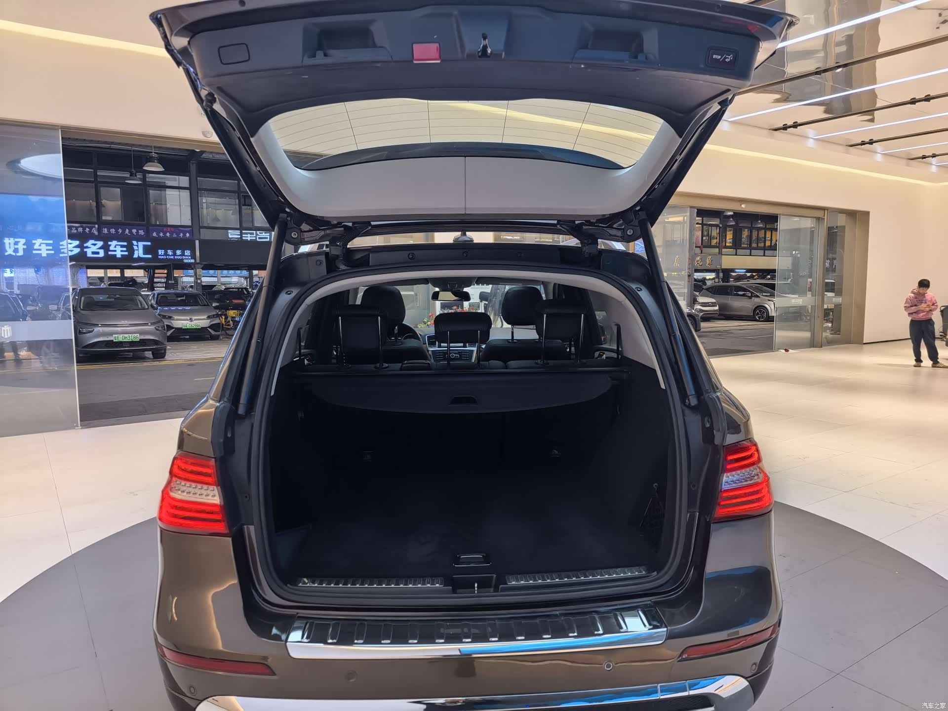Mercedes-Benz M-Class, 2015 18