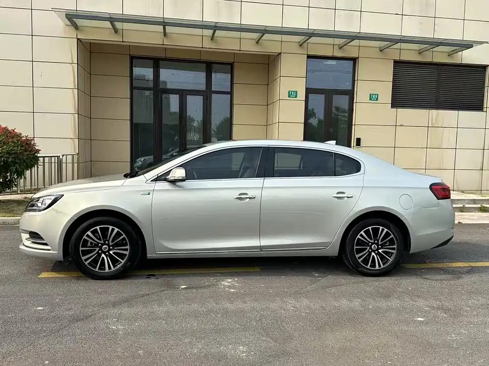 Roewe e950