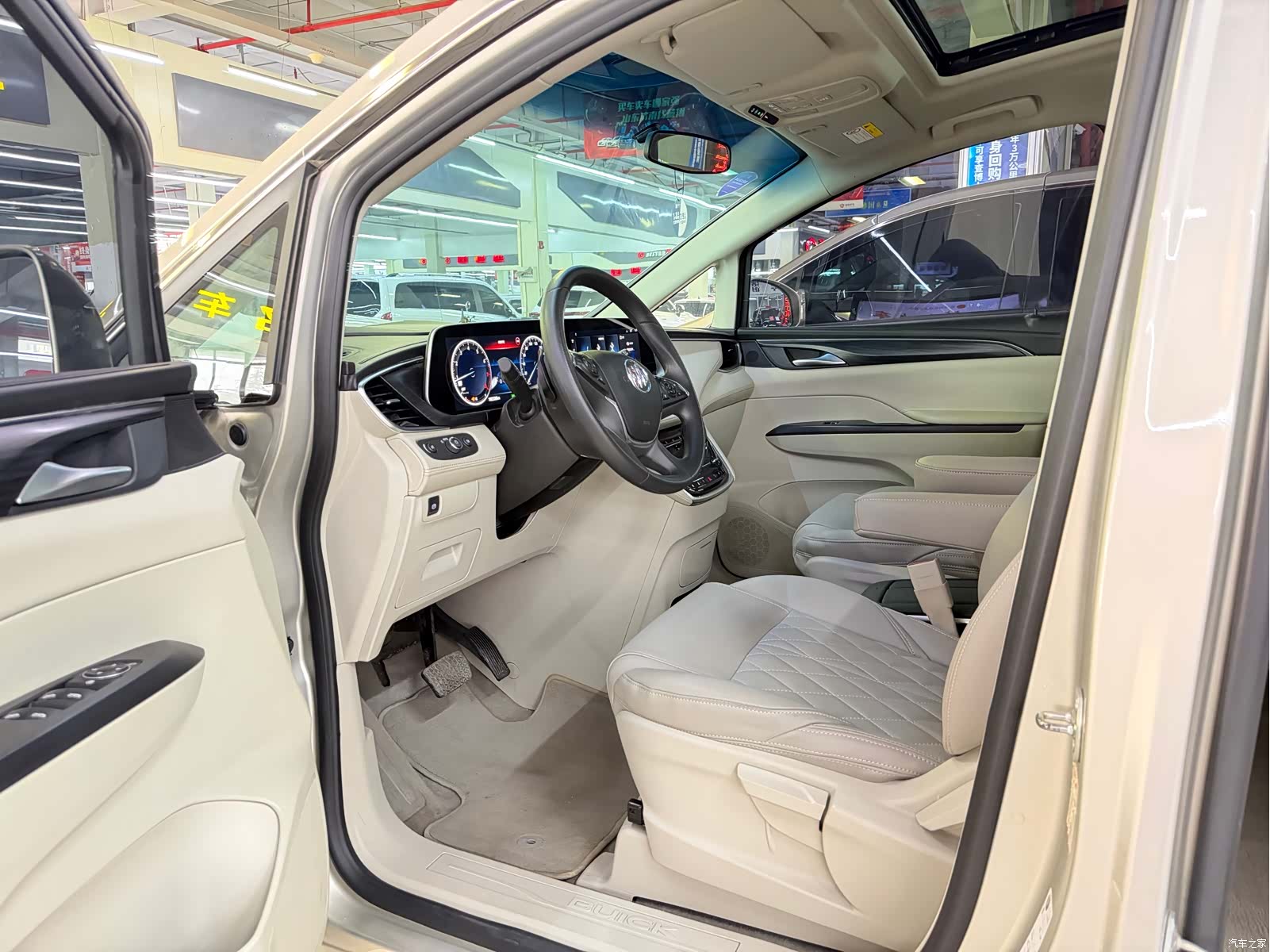 Buick GL8, 2022 все фото