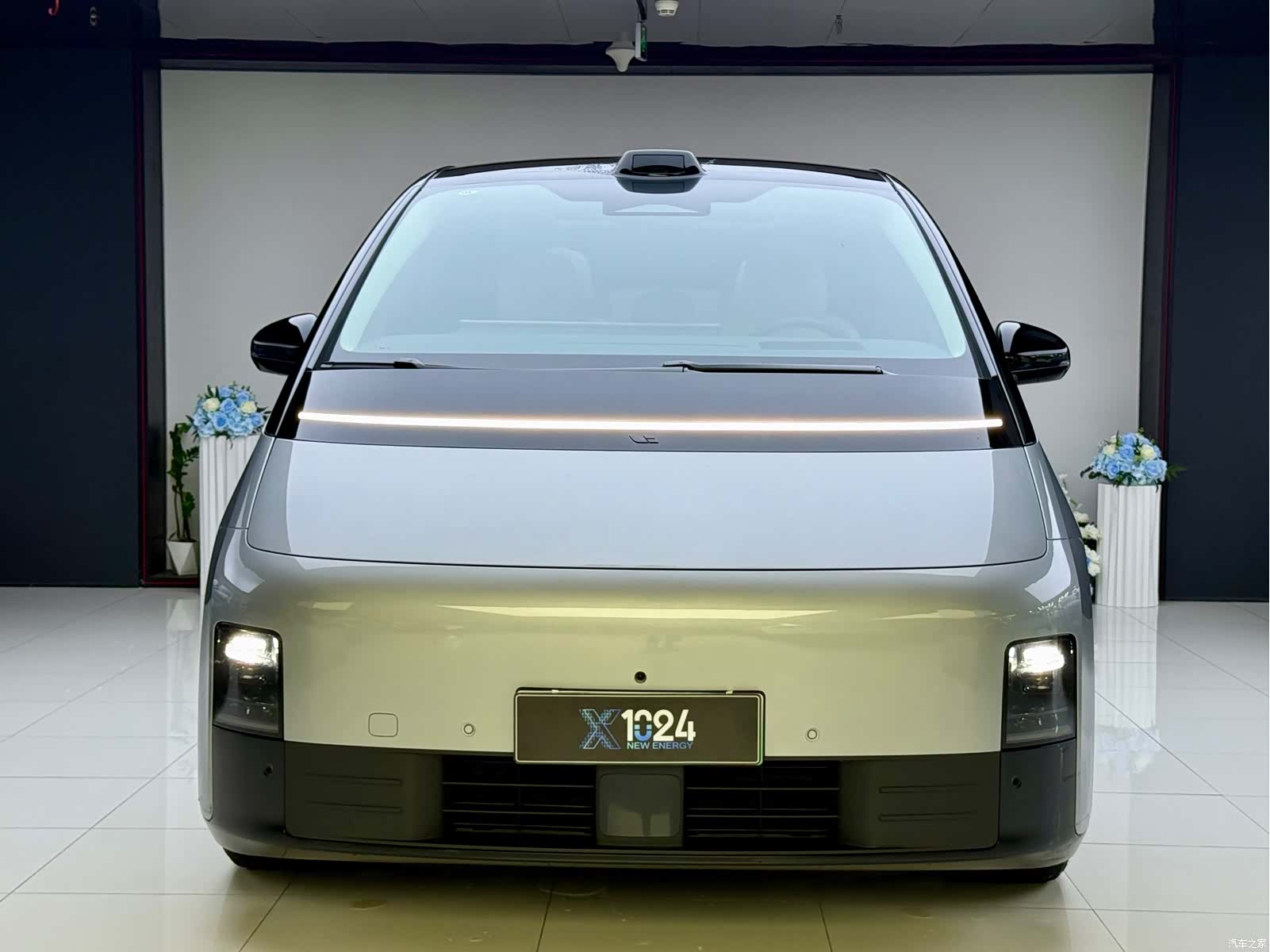Li Auto MEGA, 2024 2