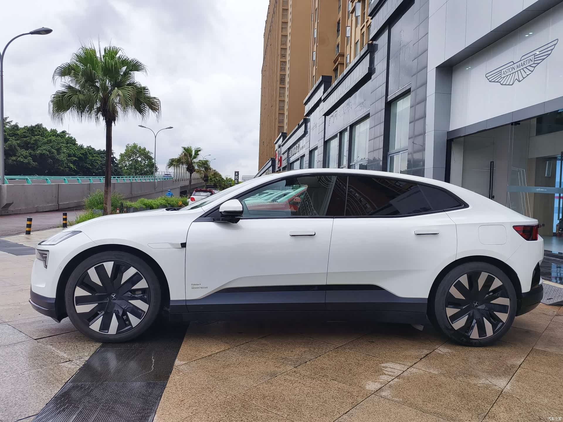 Polestar 4, 2024 4